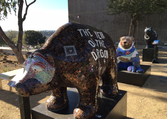 Ceramic bears show up on campus to celebrate diversity. Elizabeth Ortiz for Orange Appeal