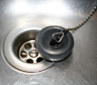 A Dana Point man tried to unclog his sink by mixing Liquid Plumer and sulfuric acid (By Martijn at Dutch Wikipedia (Transferred from nl.wikipedia to Commons.) [Public domain], via Wikimedia Commons).